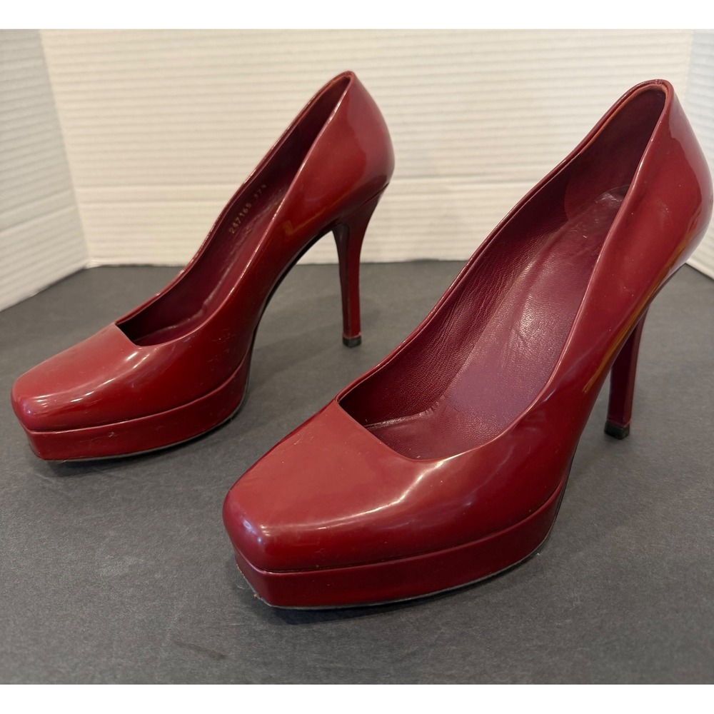 Gucci Tile Dark Red Patent Leather Square Toe High Heel Platform Pumps Sz 7.5